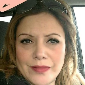 Meet your Posher, Delores